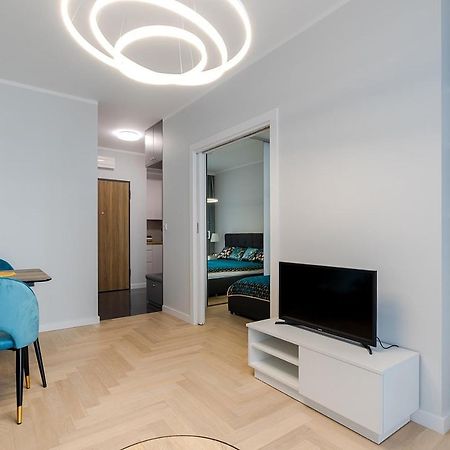 Wola Luxe Apartment Варшава Екстериор снимка