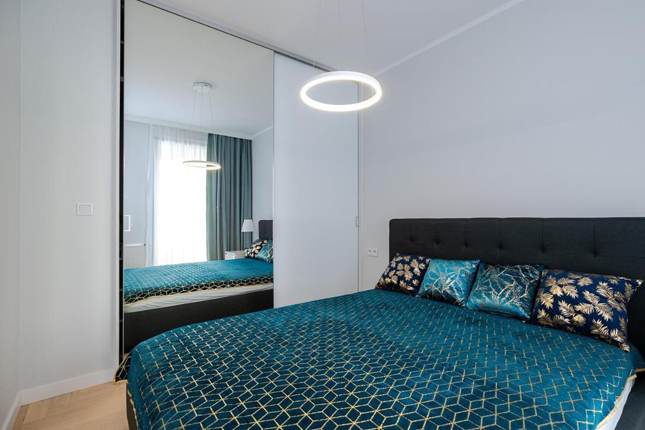 Wola Luxe Apartment Варшава Екстериор снимка